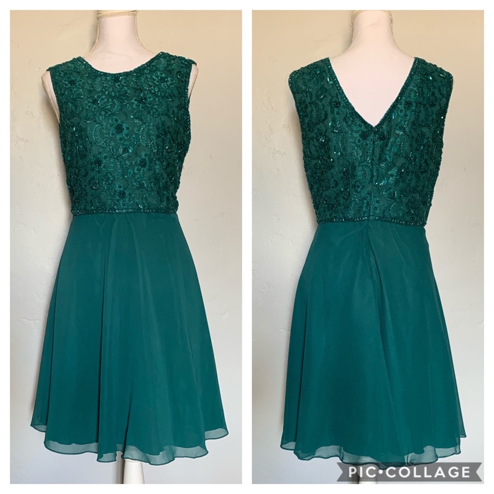 Elegant Teal Sleeveless Prom Dress